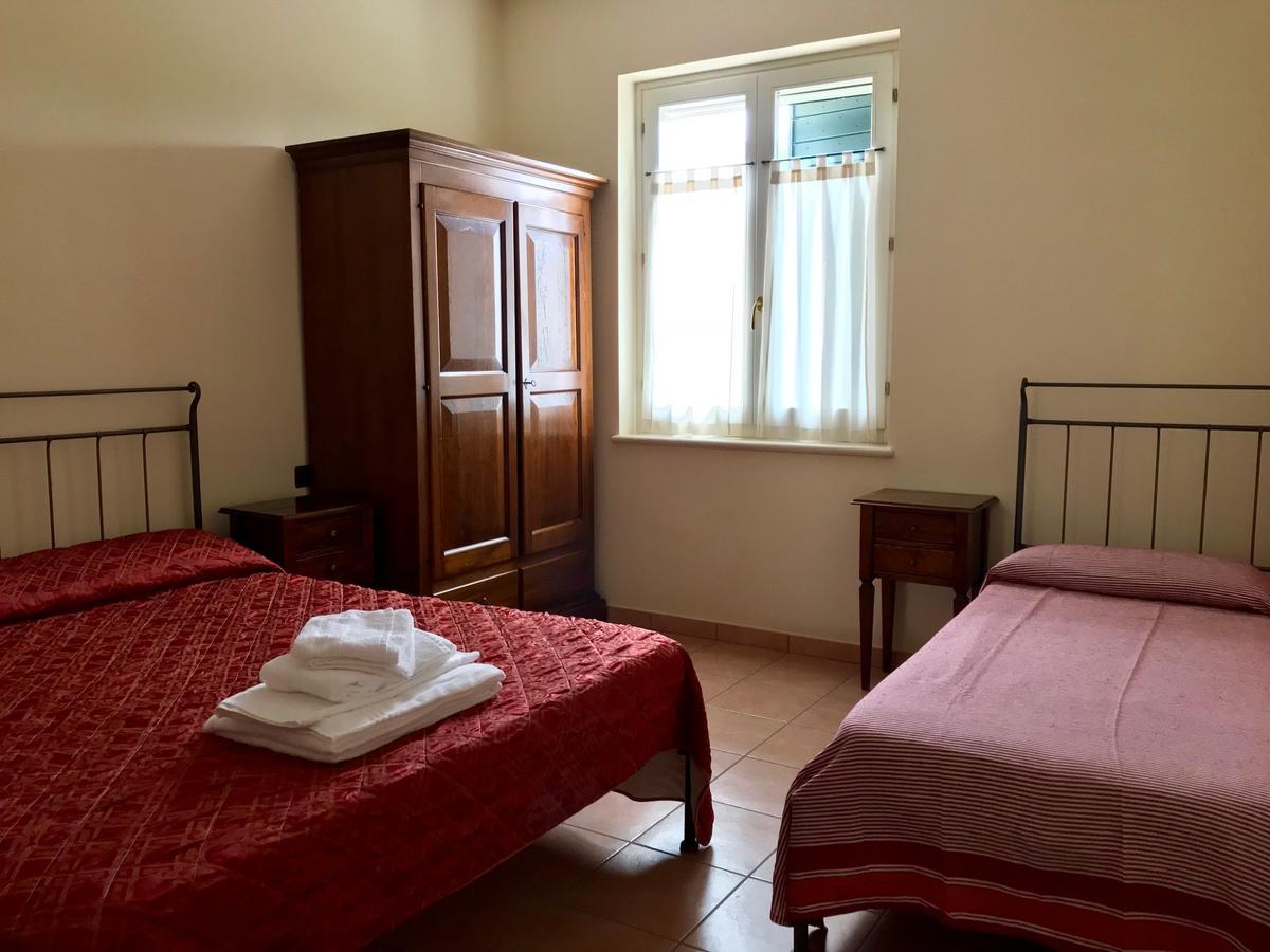 Agriturismo Corte Salandini Hotell Ponti sul Mincio Exteriör bild