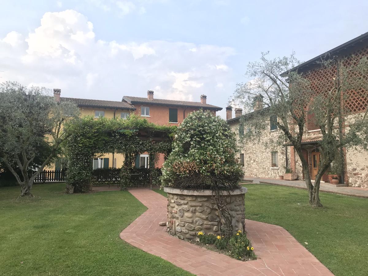 Agriturismo Corte Salandini Hotell Ponti sul Mincio Exteriör bild