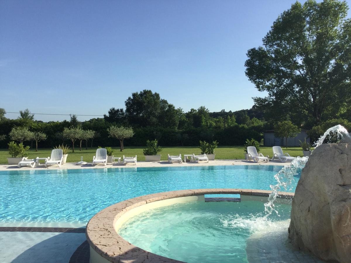 Agriturismo Corte Salandini Hotell Ponti sul Mincio Exteriör bild