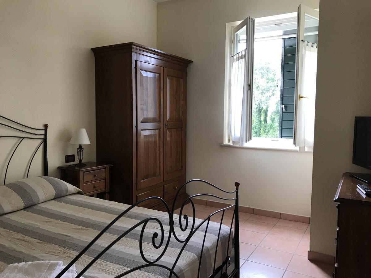 Agriturismo Corte Salandini Hotell Ponti sul Mincio Exteriör bild