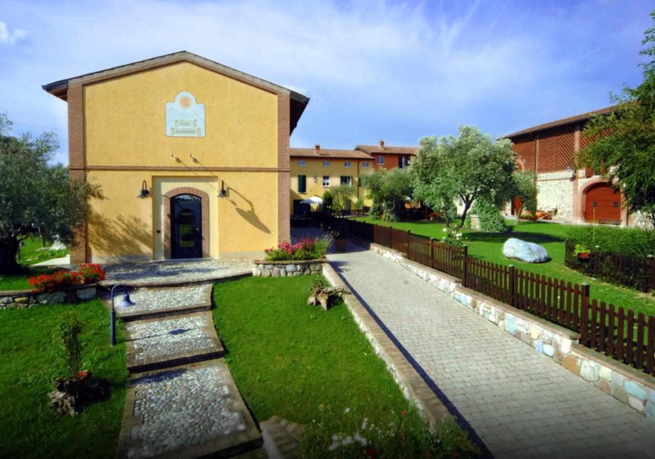 Agriturismo Corte Salandini Hotell Ponti sul Mincio Exteriör bild