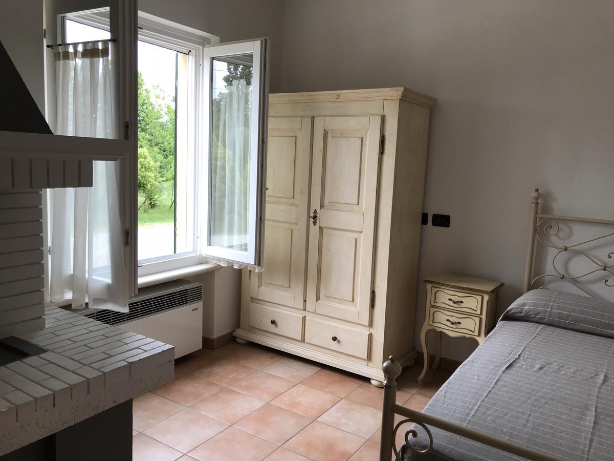 Agriturismo Corte Salandini Hotell Ponti sul Mincio Exteriör bild