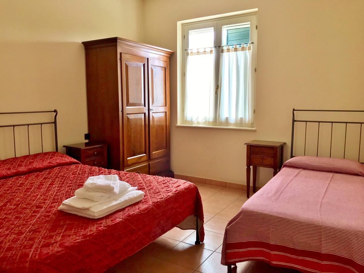 Agriturismo Corte Salandini Hotell Ponti sul Mincio Exteriör bild