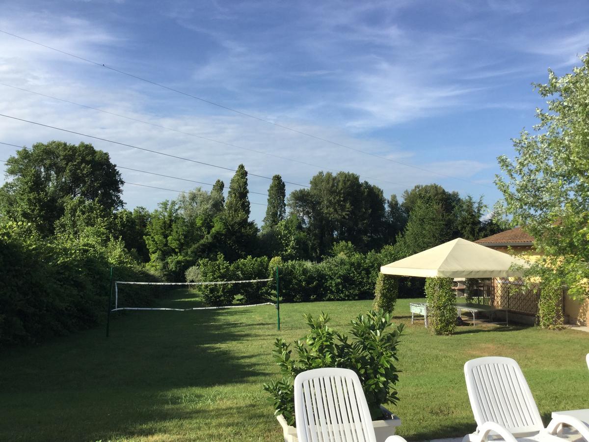 Agriturismo Corte Salandini Hotell Ponti sul Mincio Exteriör bild
