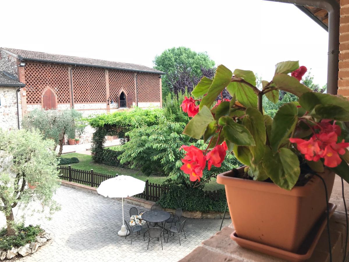 Agriturismo Corte Salandini Hotell Ponti sul Mincio Exteriör bild
