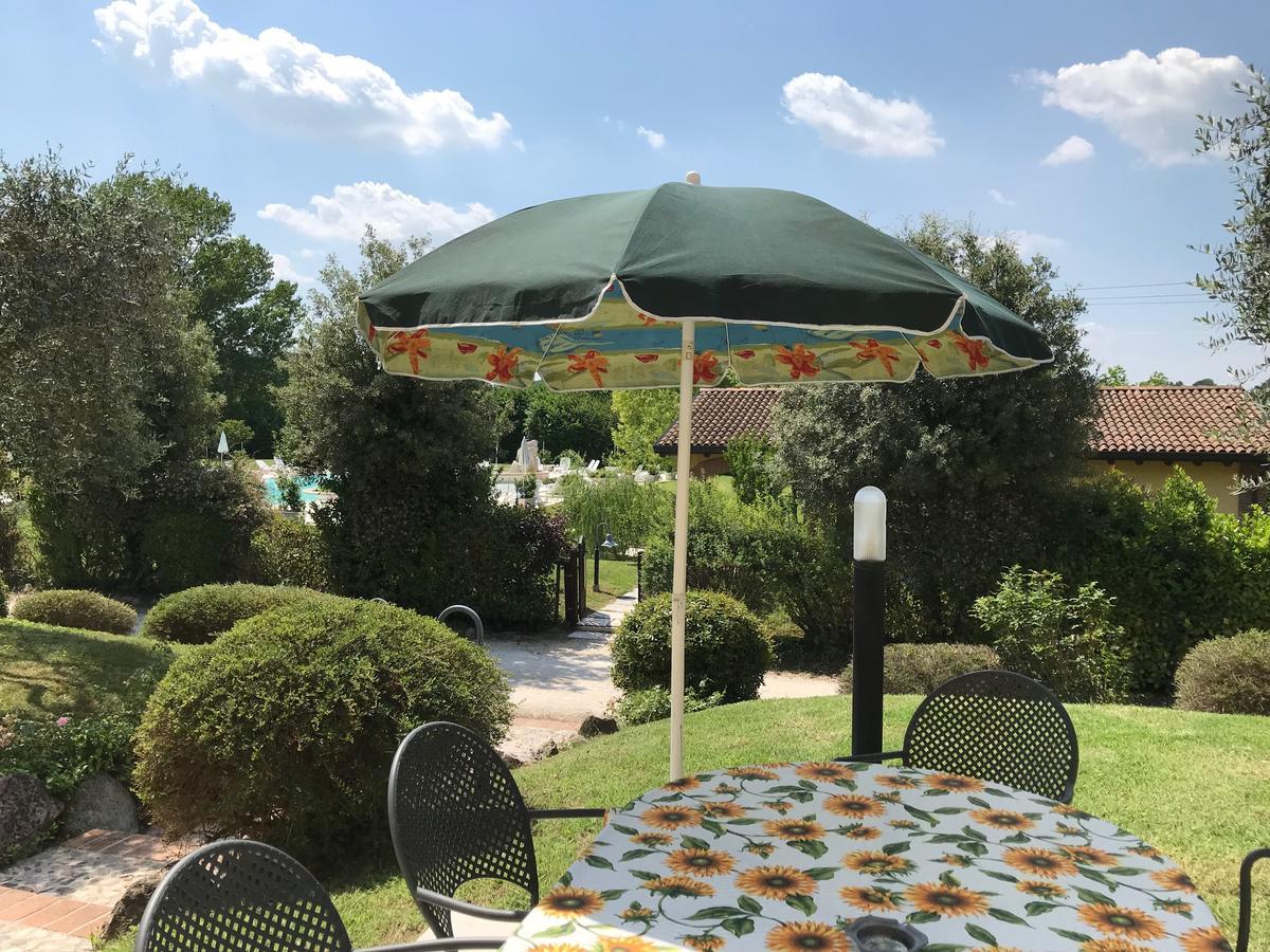Agriturismo Corte Salandini Hotell Ponti sul Mincio Exteriör bild